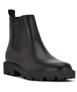 Yullon Lug Sole Chelsea Booties